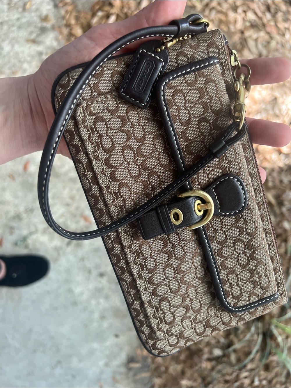 Vintage Coach Soho Small Signature Slim Buckle Wristlet (Retail $99)